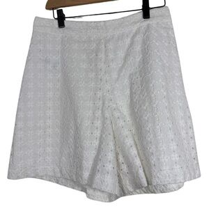 Caractère White High Waist Eyelet Embroidered Shorts – Lined, Elegant Size: 8